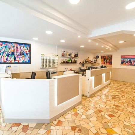 Hotel Grand Prix Соттомарина Экстерьер фото