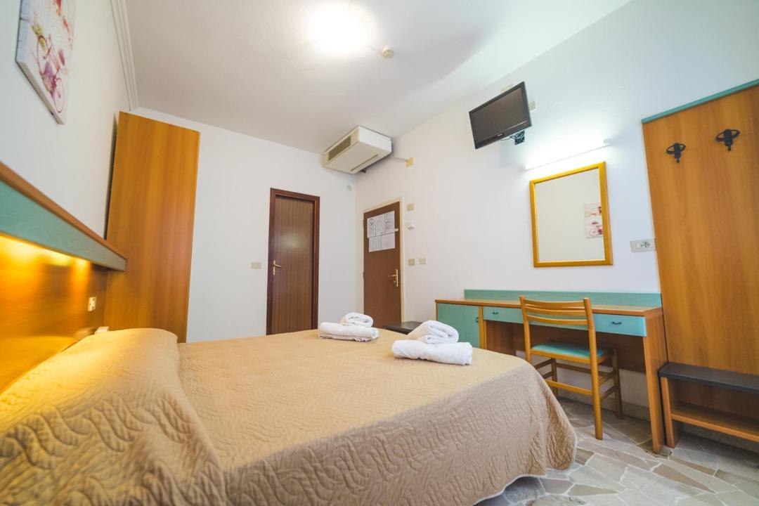 Hotel Grand Prix Соттомарина Экстерьер фото