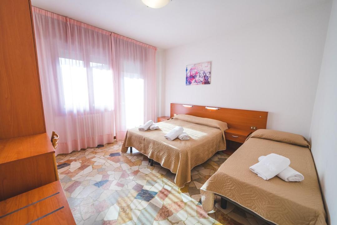 Hotel Grand Prix Соттомарина Экстерьер фото