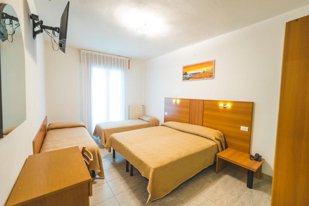 Hotel Grand Prix Соттомарина Экстерьер фото