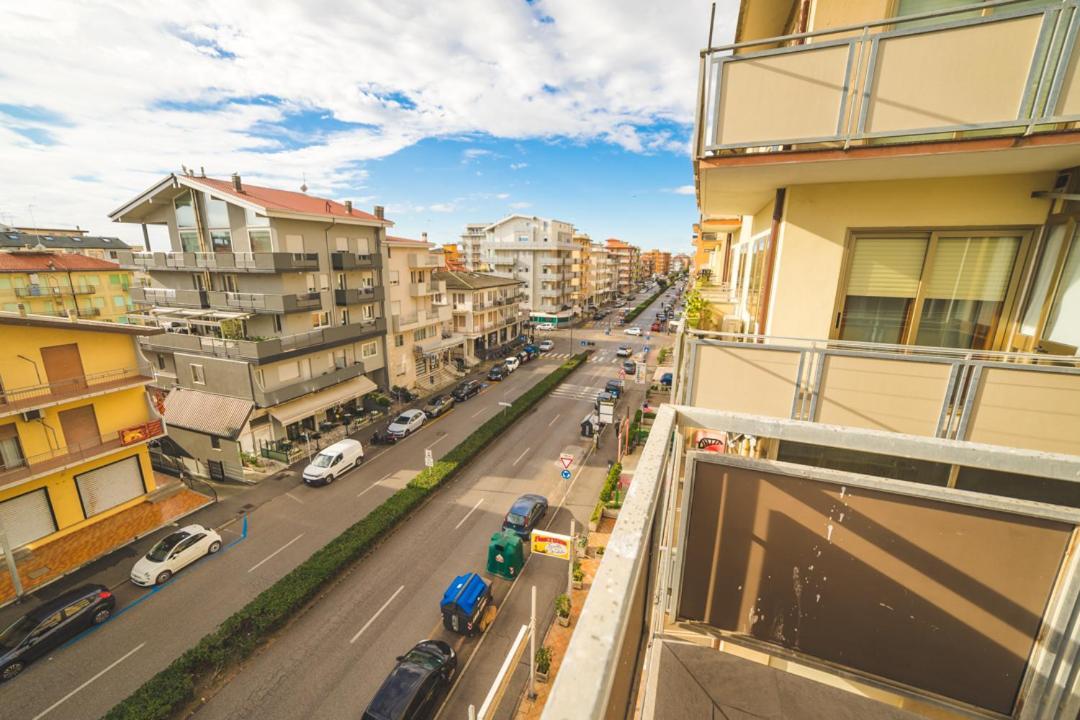 Hotel Grand Prix Соттомарина Экстерьер фото